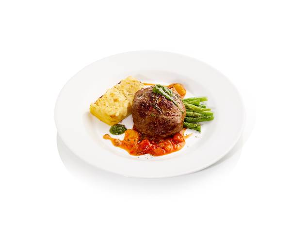 TK Star Culinar Hi Taste Lammhüfte mit Bärlauchpesto auf Peperonata-Prinzessbohnen-Kartoffelgratin - nur für internen Verzehr